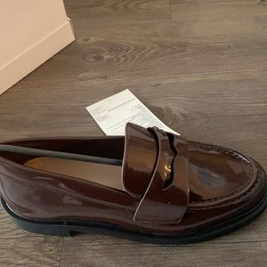 Lug sole loafer never worn!